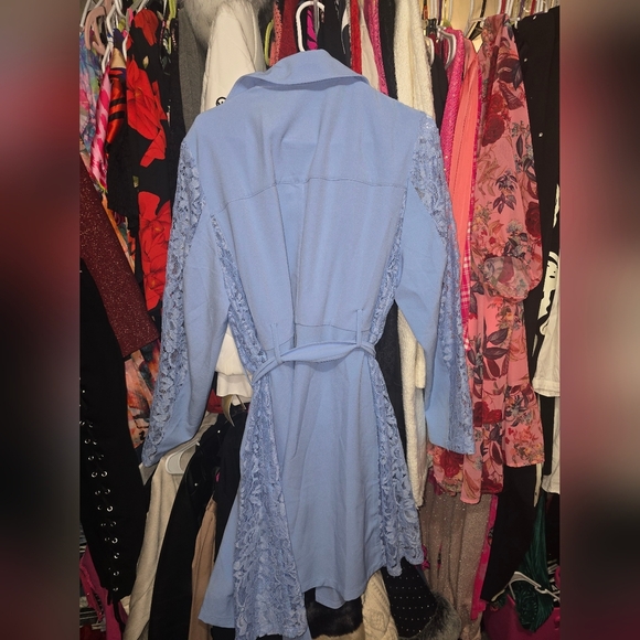 🍁NWOT $139.95  Lane Bryant Blue Lace Details Long Sleeve Trench Coat Size 18/20 - Picture 7 of 7